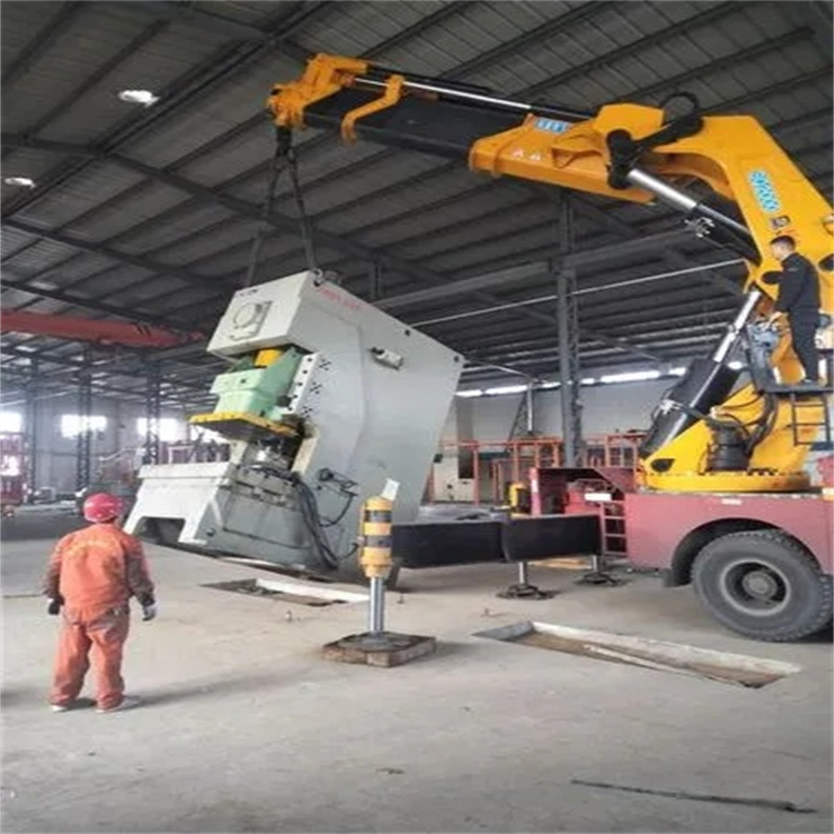 厦门思明80吨折臂吊车出租附近电话