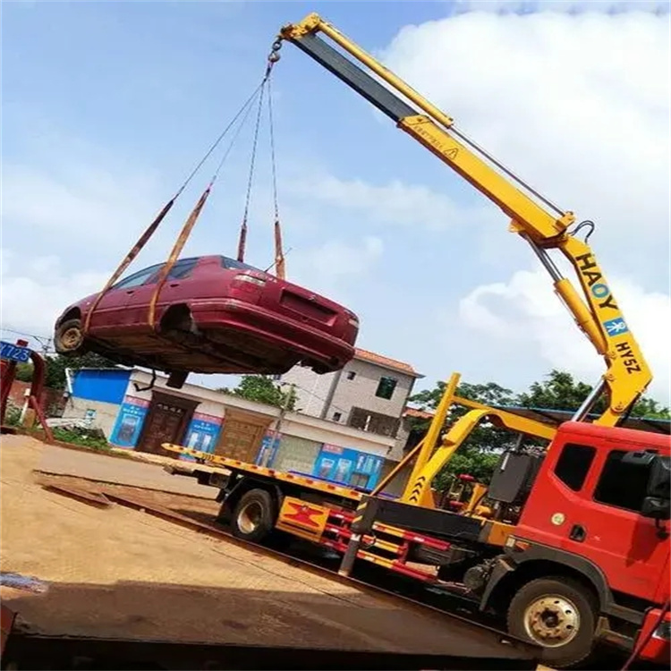 厦门思明吊车吊汽车的正确方法